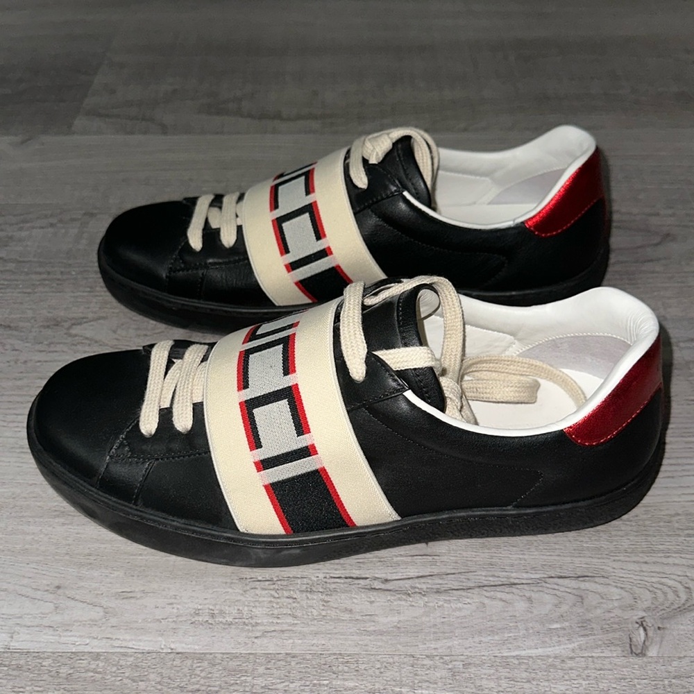 Men GUCCI Ace Stripe Leather Sneakers - Picture 2 of 5